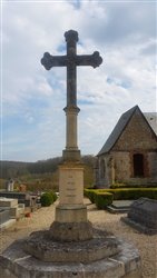Croix de cimetière - Heugleville-sur-Scie